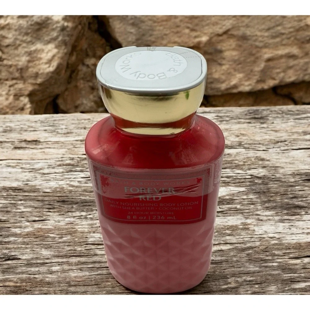 Bath & Body Works Body Lotion Forever Red Daily Nourishing 8oz Shea‎ Butter New